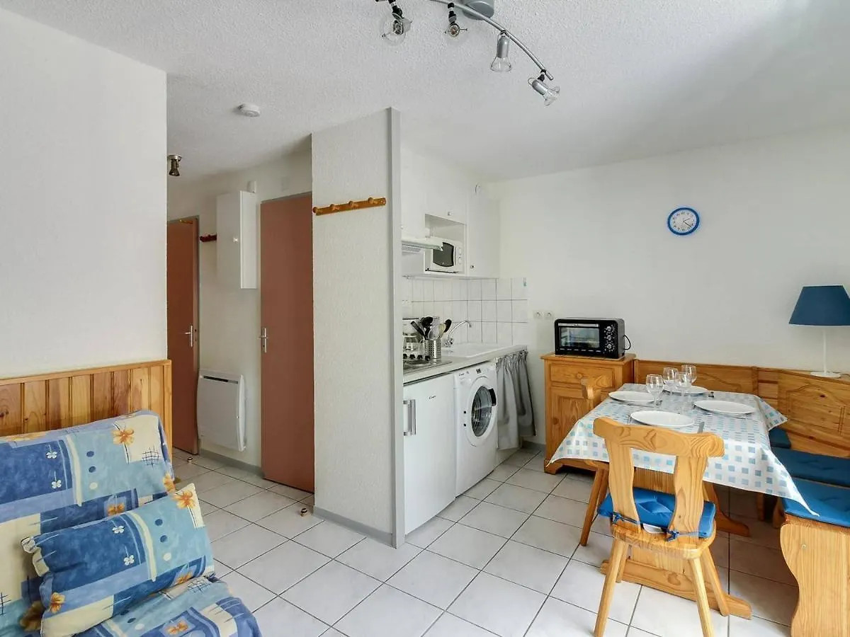 Studio Cabine Cosy Pour 4 Pers. Avec Balcon Au Sud Et Parking, A Deux Pas Du Centre De Luz-Saint-Sauveur - Fr-1-402-59